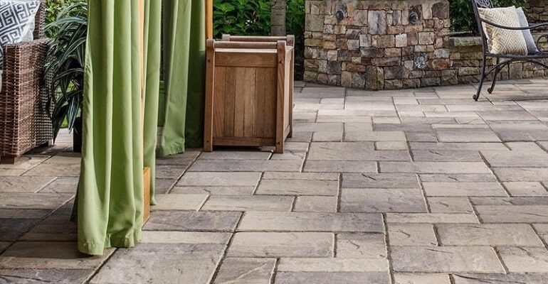 article-outdoor-pavers-are-economical